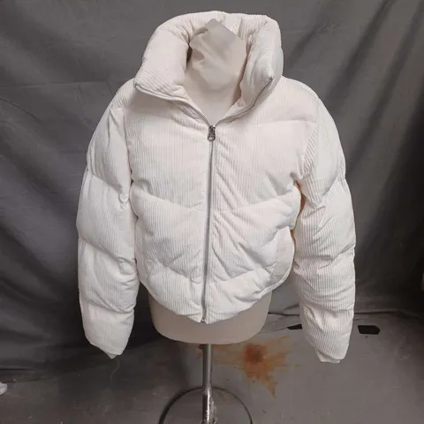 HOLLISTER PADDED CROPPED JACKET IN CREAM SIZE S