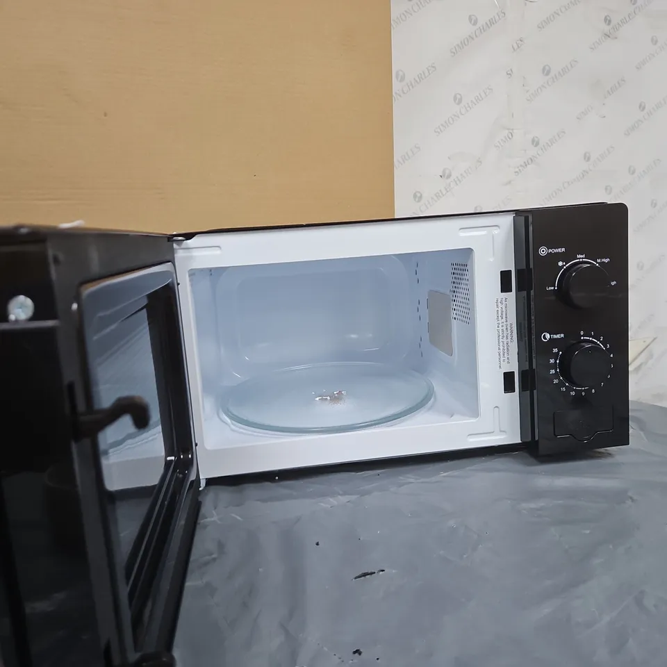 SWAN 20L 700W MANUAL MICROWAVE – BLACK (COLLECTION ONLY)