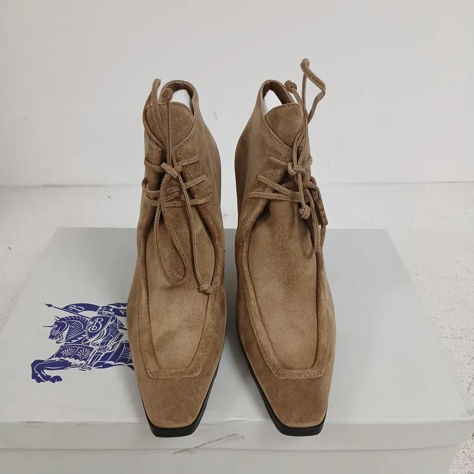 BURBERRY TAN SUEDE LACE-UP ANKLE BOOTS, UK6 (EU39)