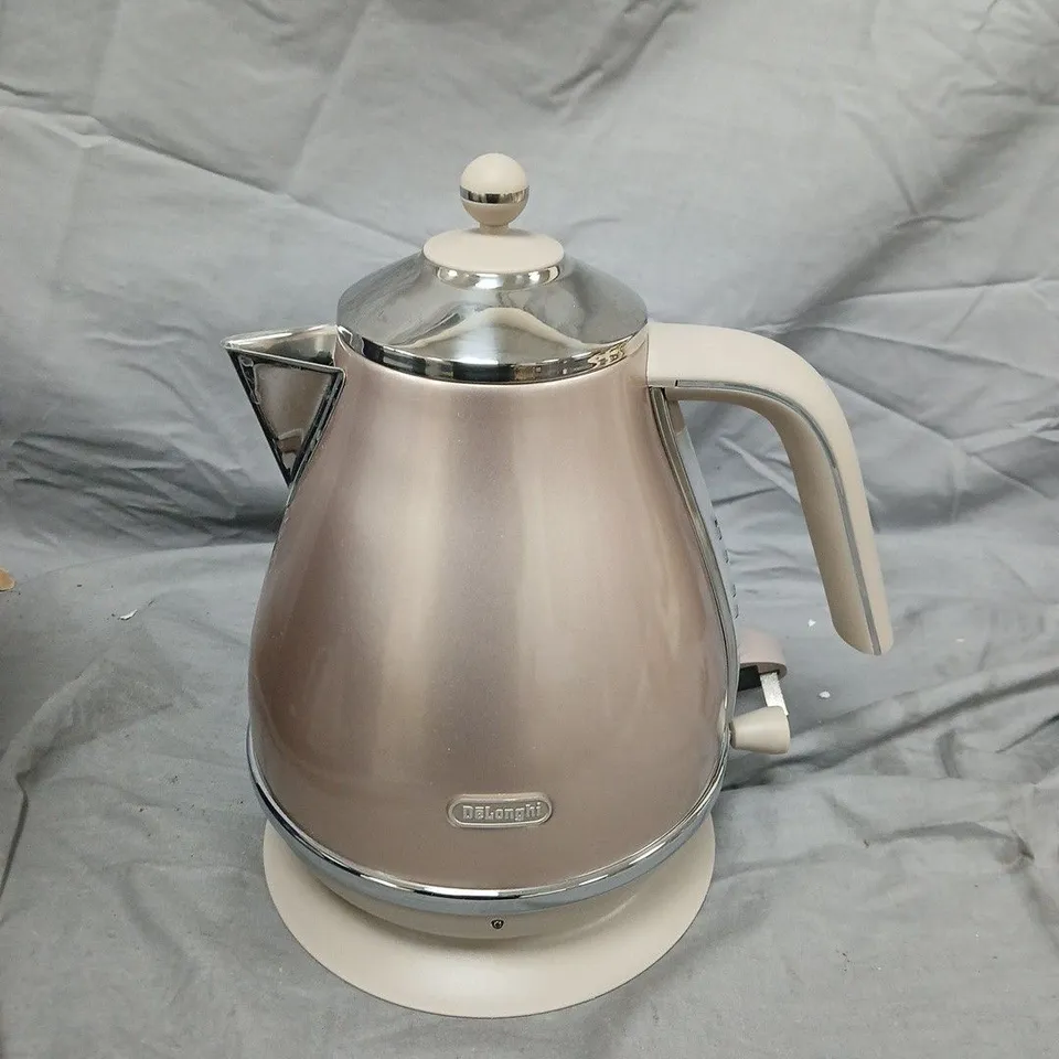 BOXED DELONGHI ICONA ELECTRIC KETTLE