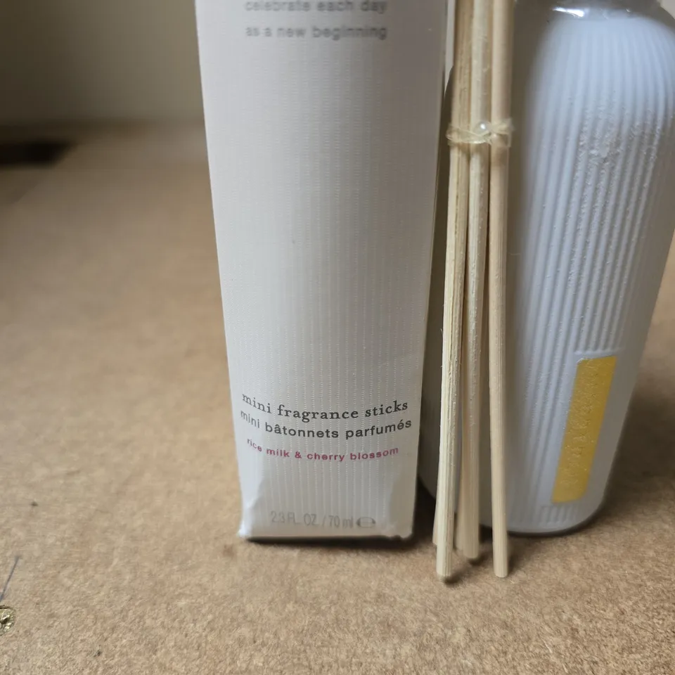 BOXED RITUALS THE RITUAL OF SAKURA MINI FRAGRANCE STICKS DIFFUSER – RICE MILK & CHERRY BLOSSOM (23 ML)