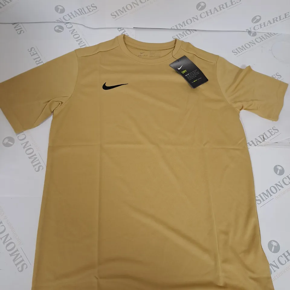 NIKE CASUAL T-SHIRT SIZE XL - KIDS