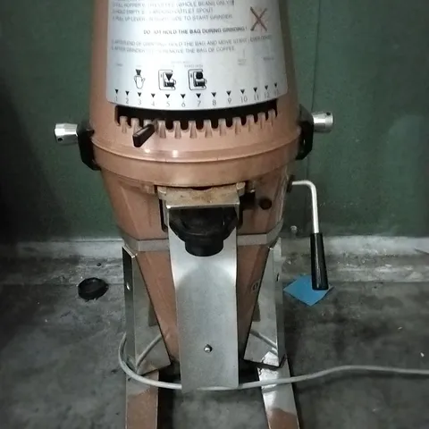 MAHLKÖNIG VTA6S3T COFFEE GRINDER 