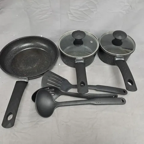 NON-STICK COOKWARE SET WITH TWO SAUCEPANS (GLASS LIDS) AND FRYING PAN, PLUS SILICONE UTENSILS