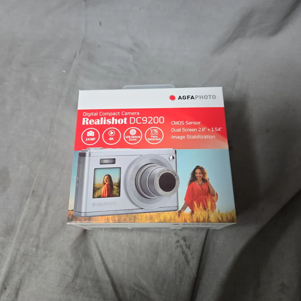 AGFA PHOTO REALSHOT DC9200 DIGITAL CAMERA