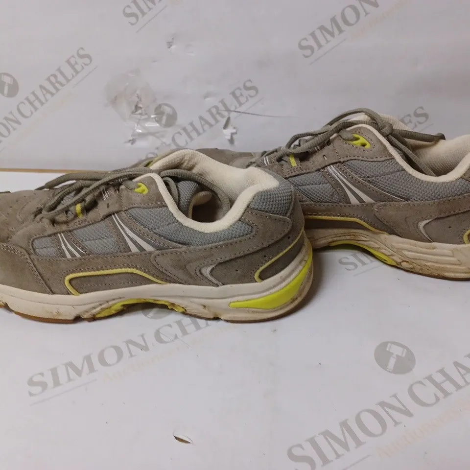 VIONIC WALKER CLASSIC TRAINERS, STONE, UK 6