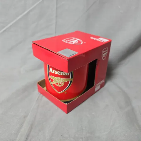 ARSENAL FC OFFICIAL MUG – RED WITH CREST (BOXED)