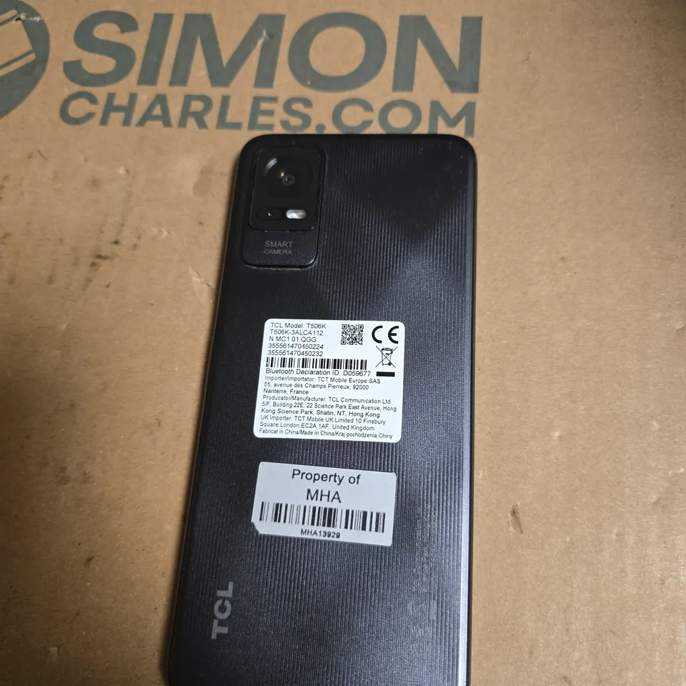 TCL SMARTPHONE – BLACK, CRACKED FRONT DISPLAY 