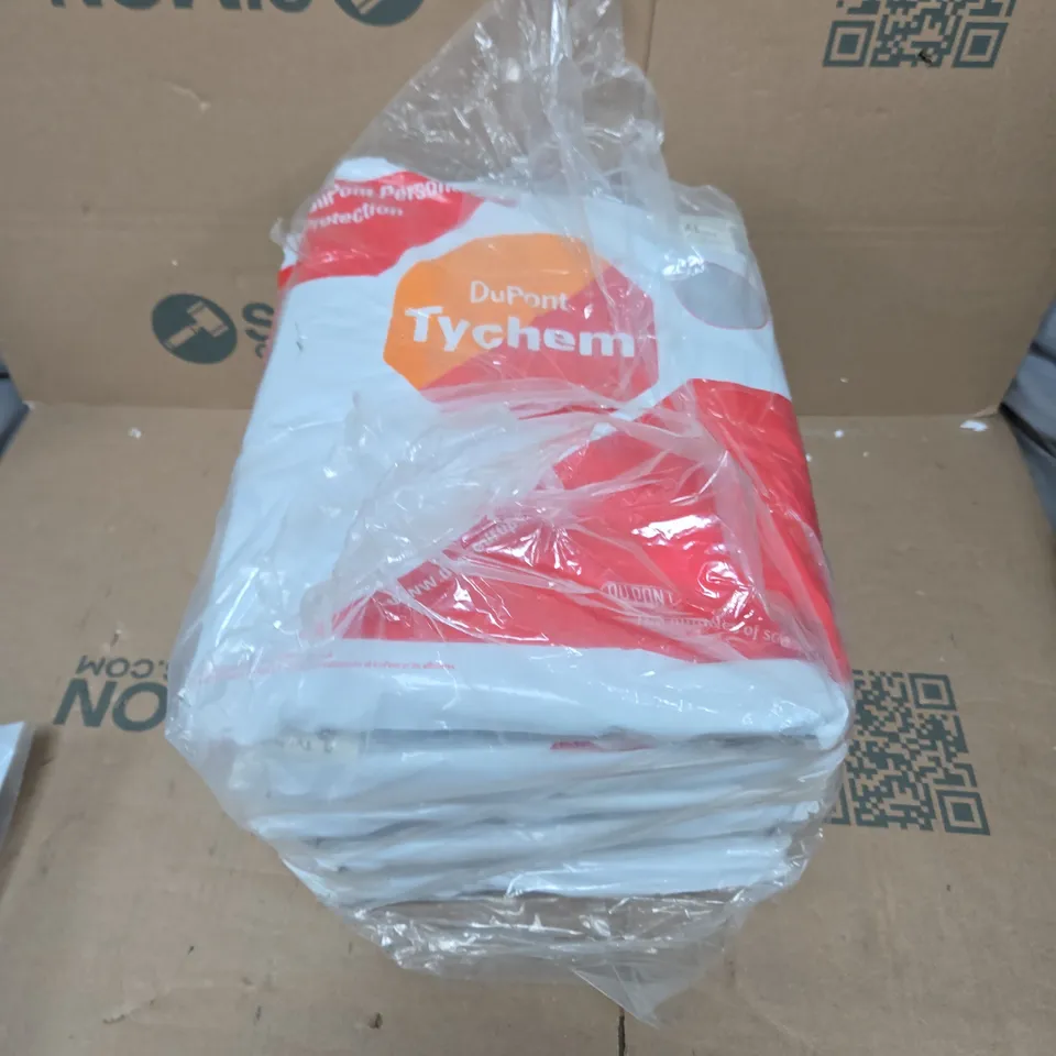 5 BAGGED DUPONT TYCHE 6000F HOODED COVERALLS IN GREY XL