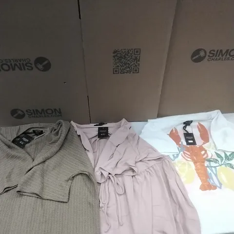 A PALLET TO CONTAIN APPROXIMATELY 100 BRAND NEW DESIGNER WOMEN'S CLOTHES WHICH INCLUDE; T-SHIRTS, TOPS, SHIRTS, SIMILAR PRODUCTS ETC