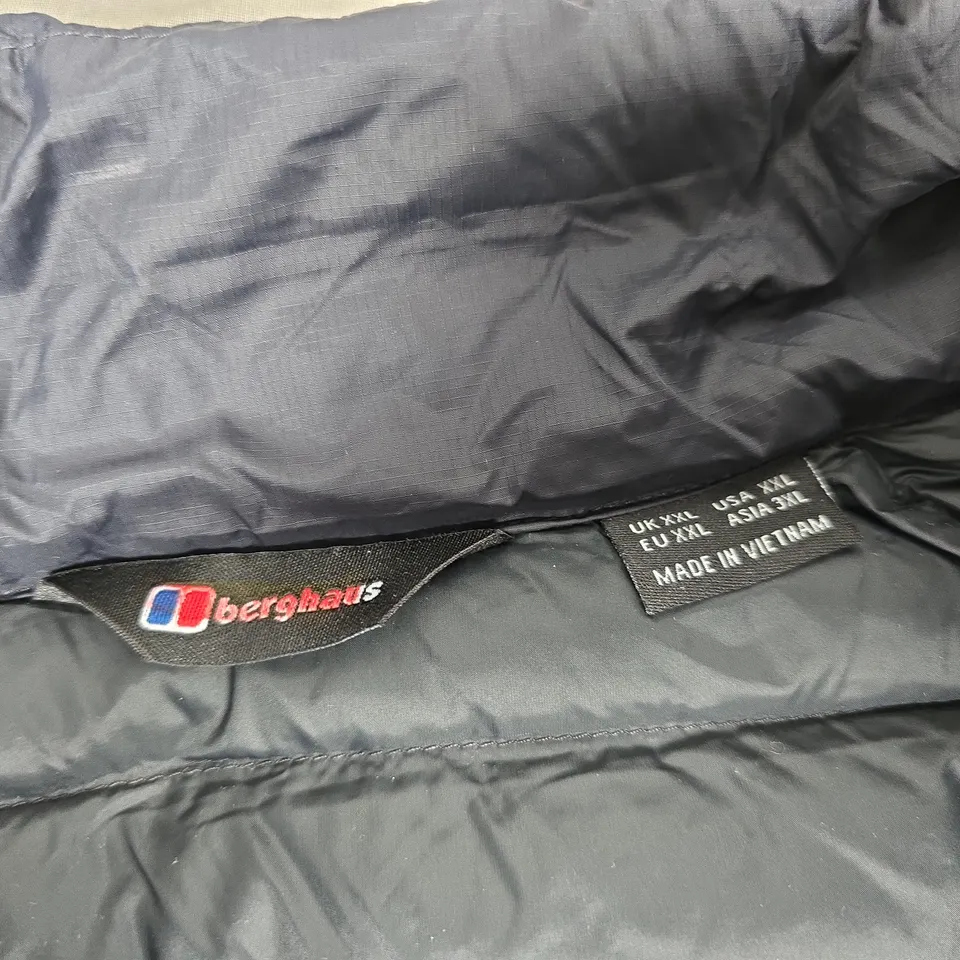 BERGHAUS HYDROLOFT GILET IN NAVY/BLACK - XXL