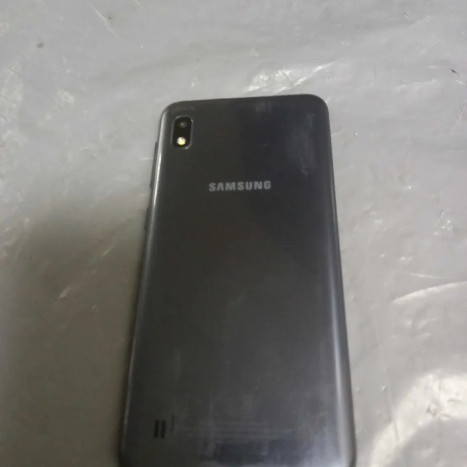 SAMSUNG GALAXY A10