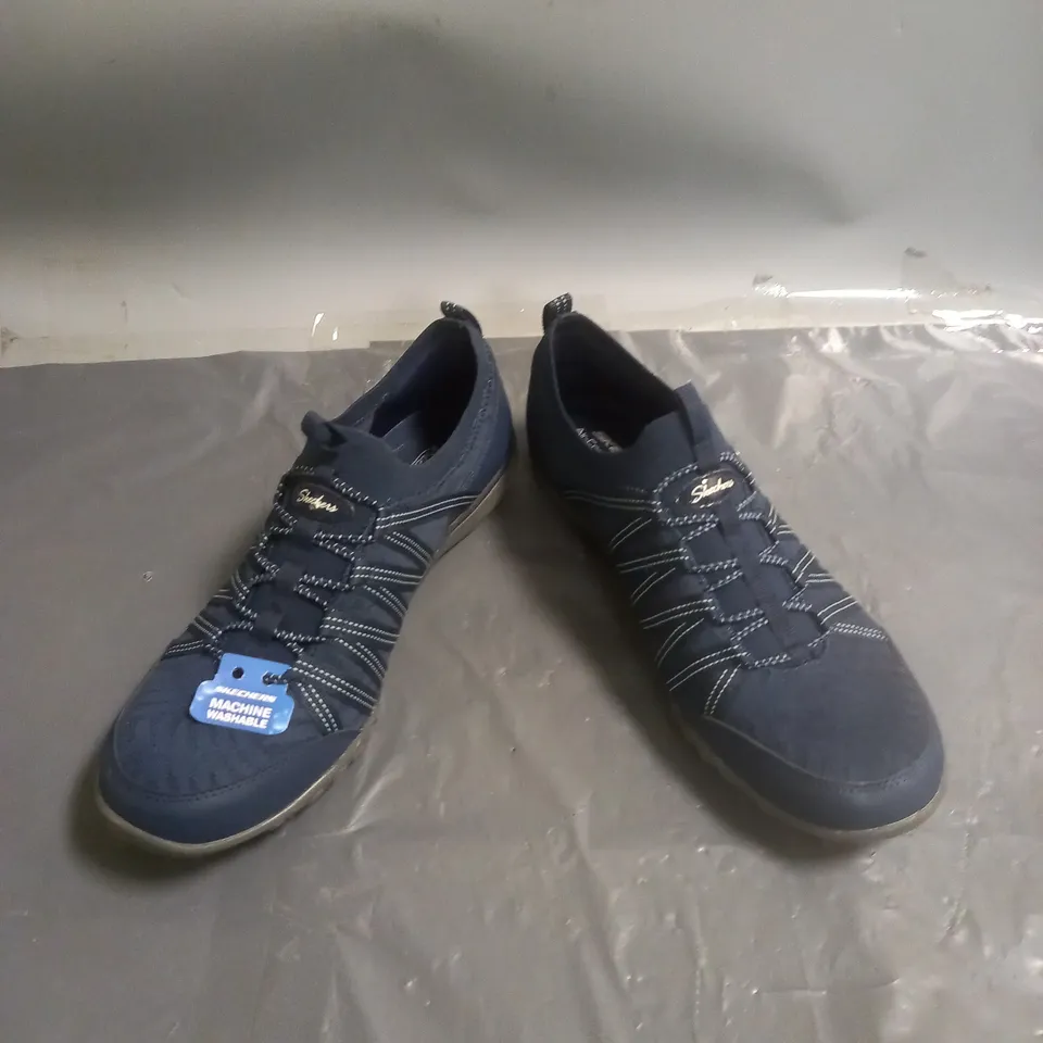 SKECHERS AIR-COOLED MEMORY FOAM RELAXED FIT TRAINERS BLUE SIZE 7