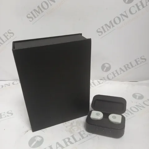 BOXED MASTER & DYNAMIC MW07GO TRUE WIRELESS EARPHONES