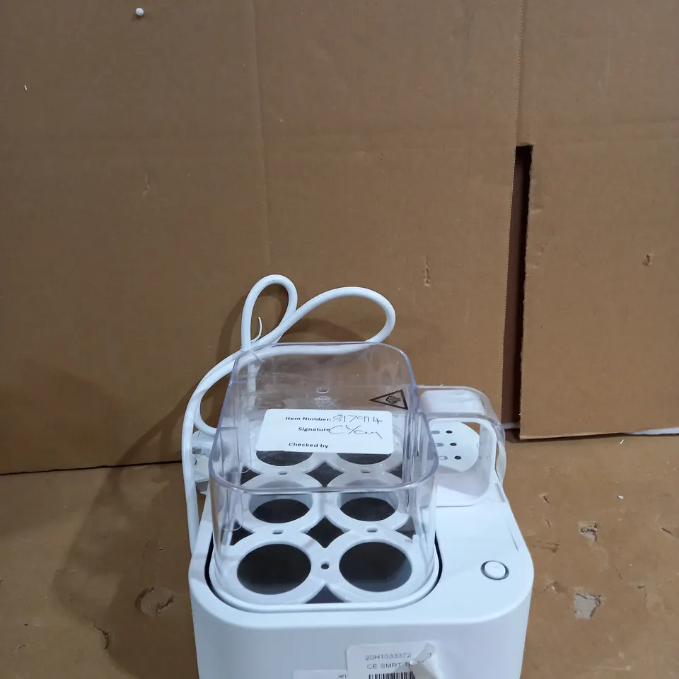 COOK'S ESSENTIALS THE SMART TALKING EGG COOKER