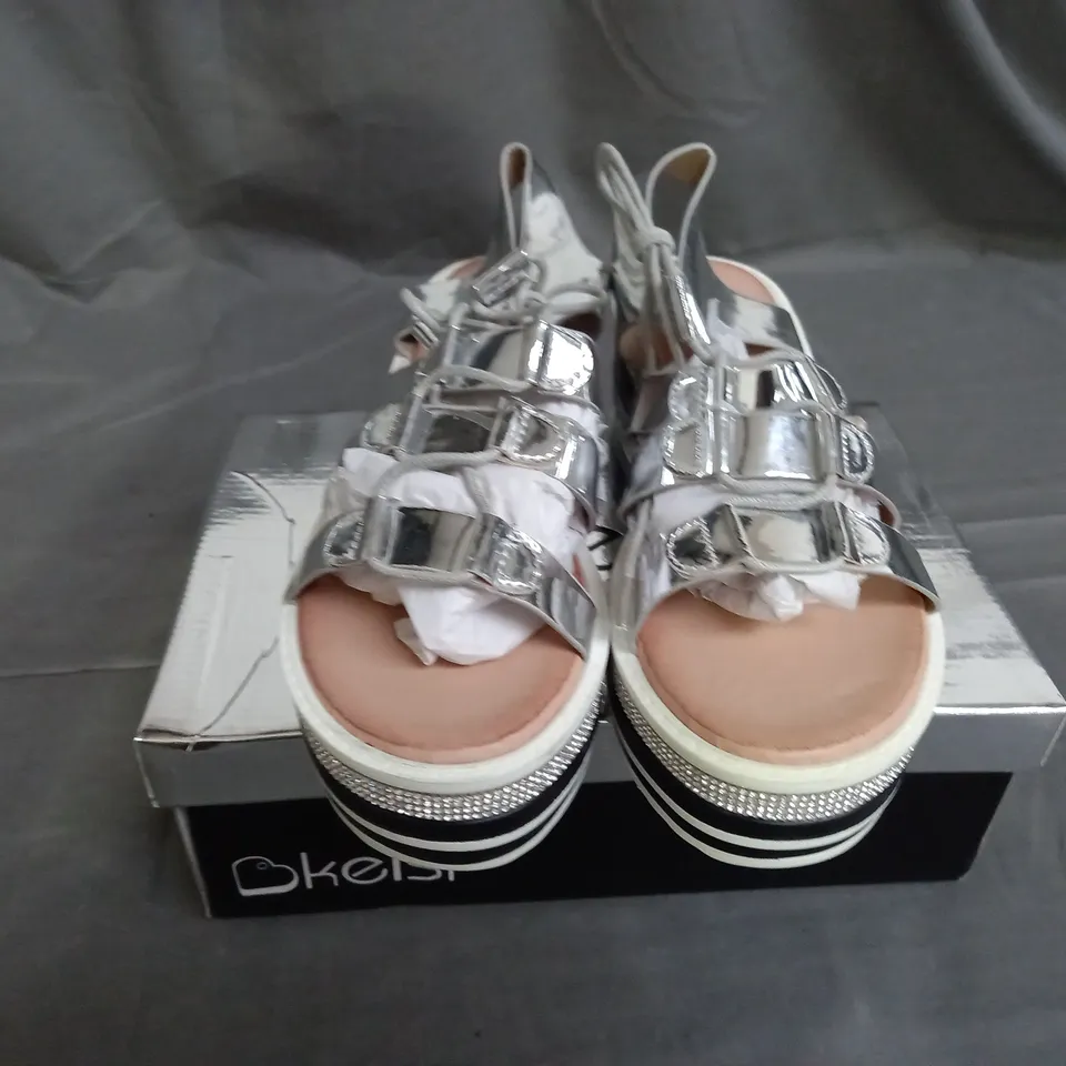 APPROXIMATELY 11 BOXED PAIR OF KELSI SANDALS IN VARIOUS SIZES TO INCLUDE SIZE 6