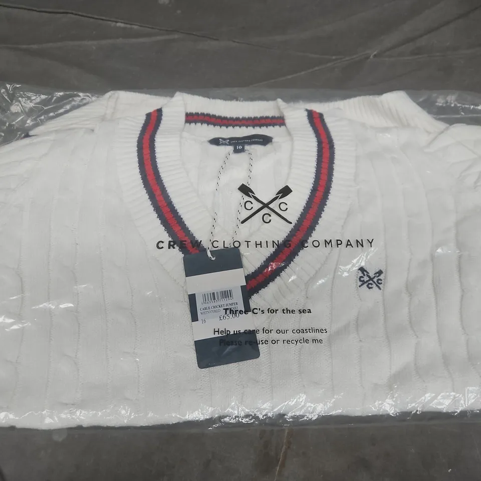CREW CLOTHING COMPANY CABLE KNIT JUMPER – UK SIZE 16