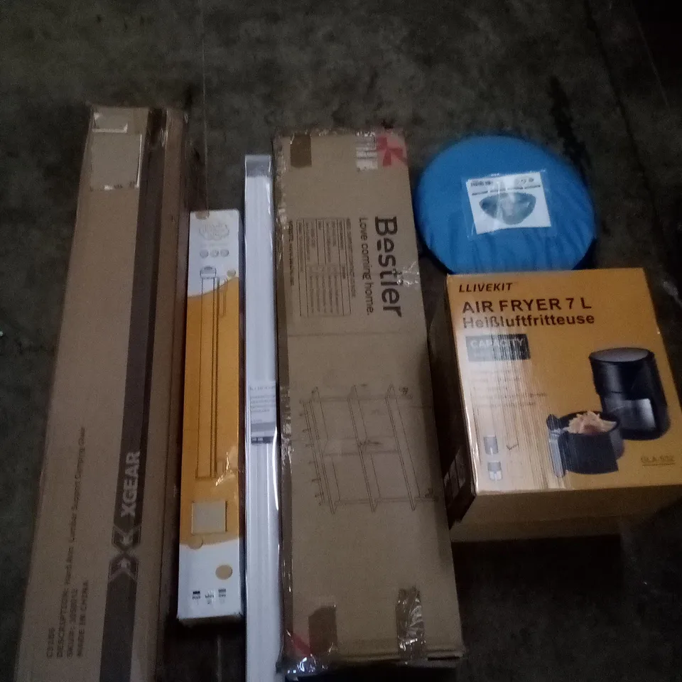 PALLET OF ASSORTED ITEMS INCLUDING HARD ARM CAMPING CHAIR, RETRACTABLE SAFETY GATE, ROLLER BLINDS, BESTIER 3 TIER SHELF, POP UP TENT, AIR FRYER