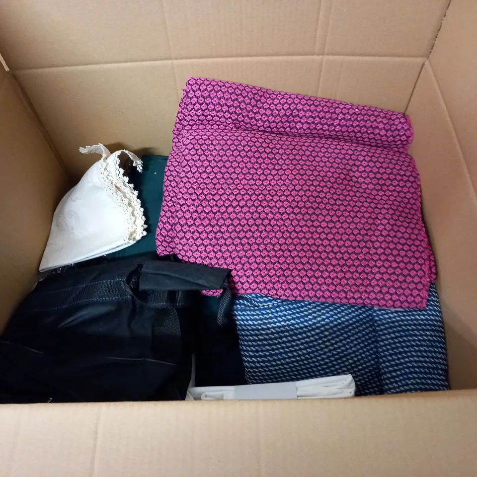 LARGE QUANTITY OF ASSORTED HOME FABRIC ITEMS 