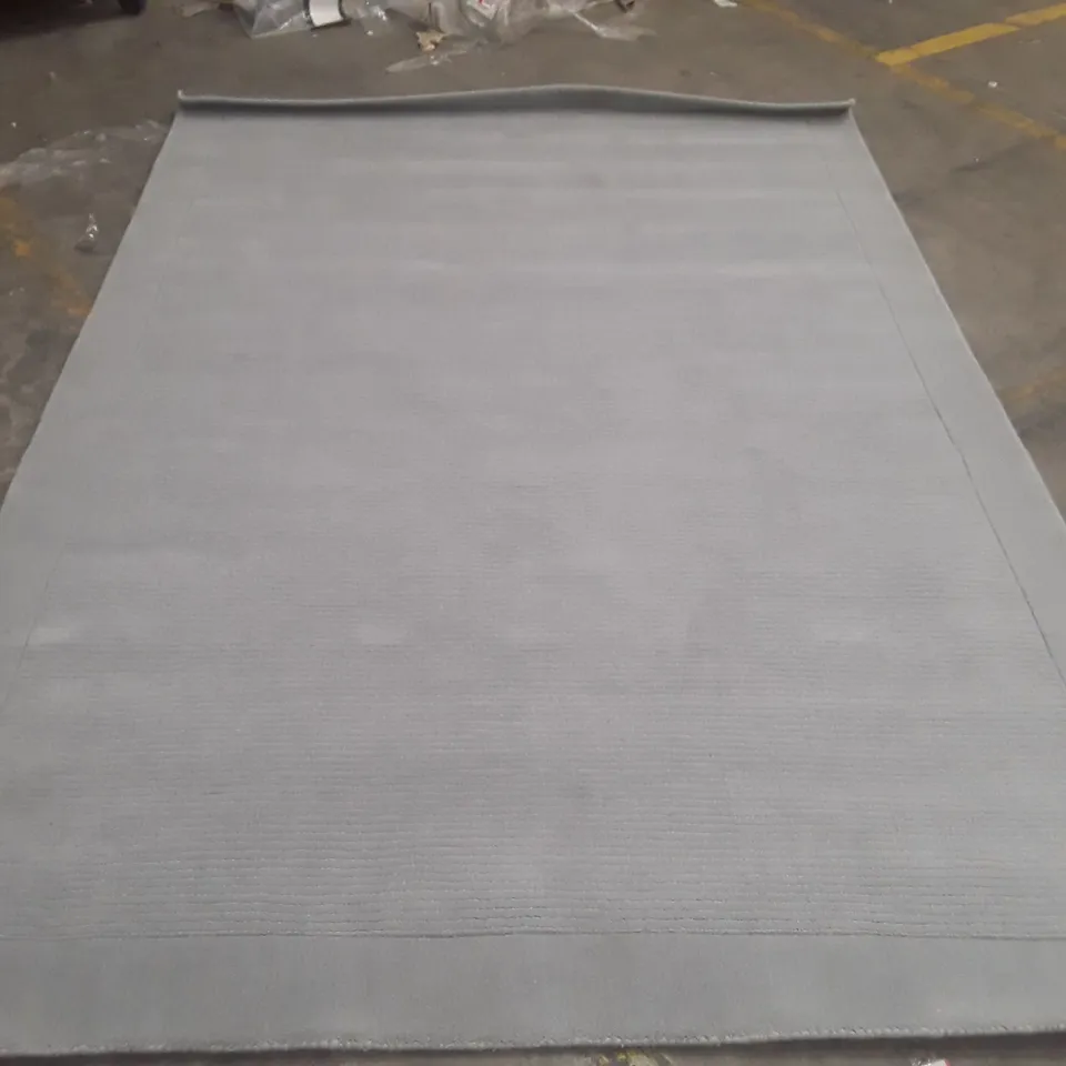 QUALITY DESIGNER AREA RUG 285X205CM APPROXIMATELY