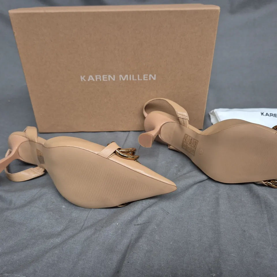 BOXED PAIR OF KAREN MILLEN LEATHER CHAIN DETAIL HEEL TAN SIZE 5