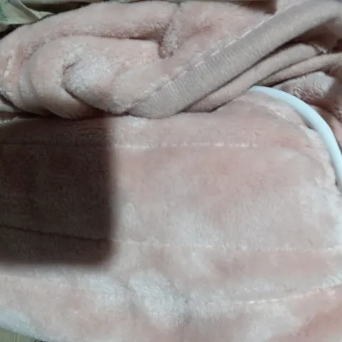 BOXED COZEE HOME VELVETSOFT HEATED THROW IN PINK