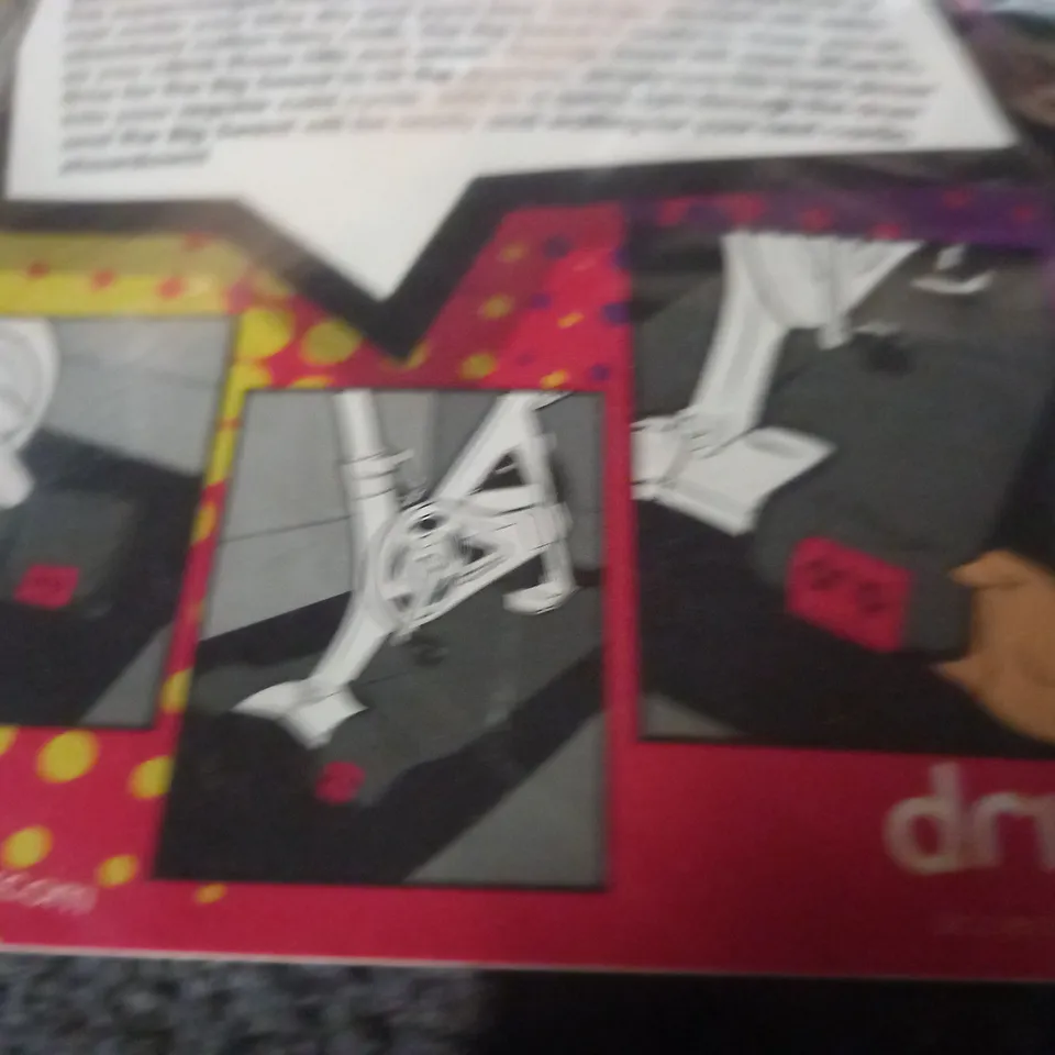 LOT OF 2 DRIP ACCESSORY MATS 