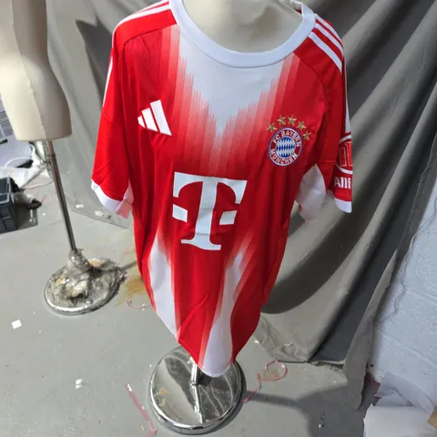 ADIDAS BAYERN MÜNCHEN FOOTBALL JERSEY – RED, AEROREADY, SIZE L
