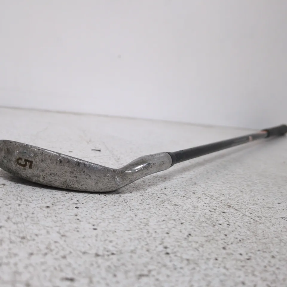 WEB GO CLASSIC GOLF 5-IRON WITH GRAPHITE SHAFT