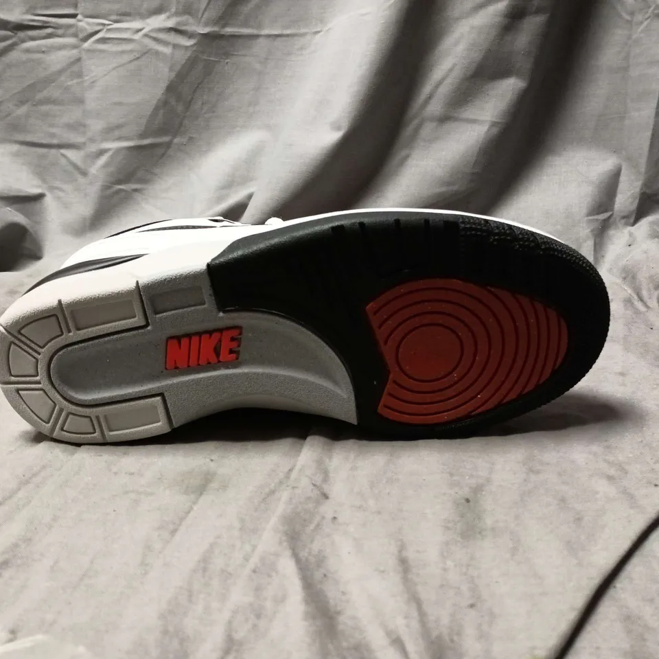 NIKE AAF88 SP - WHITE & BLACK SNEAKERS WITH VELCRO STRAP -MEN'S UK SIZE 6