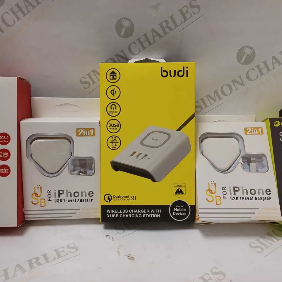 LOT OF APPROX 12 ASSORTED ELECTRICAL ITEMS TO INCLUDE BUDI WIRELESS CHARGING STATION, RUKINI CAR CHARGER, IBRIT CASA Q3 QUICK CHARGER, ETC 