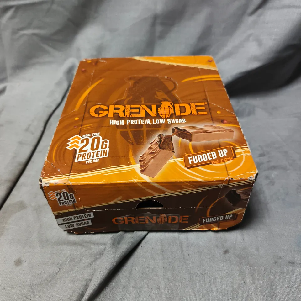 GRENADE HIGH PROTEIN BAR SET – FUDGED UP, BOXED