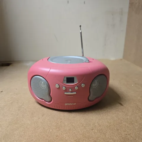 GROOVE PINK PORTABLE CD PLAYER UNBOXED