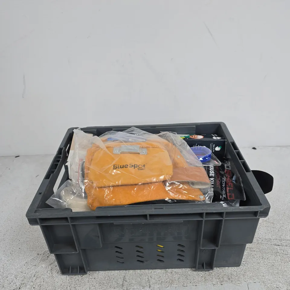 APPROXIMATELY 20 ASSORTED ITEMS INCLUDING ROSHIELD RAT & MOUSE KILLER, MOLLOR WOOD FILLER AND OPRO SNAP-FIT