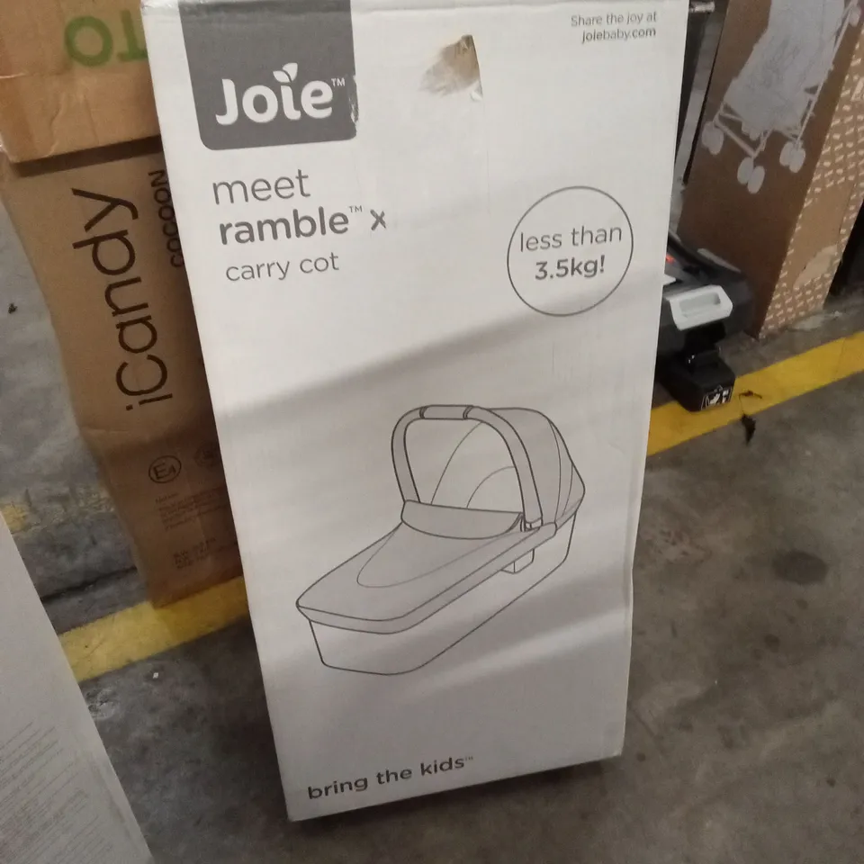 BOXED JOIE MEET RAMBLE XL CARRY COT