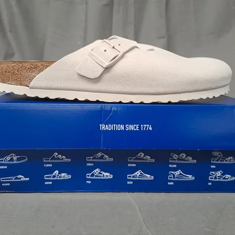 BOXED PAIR OF BIRKENSTOCK BOSTON BS SUEDE SLIP-ON SHOES IN WHITE UK SIZE 10.5
