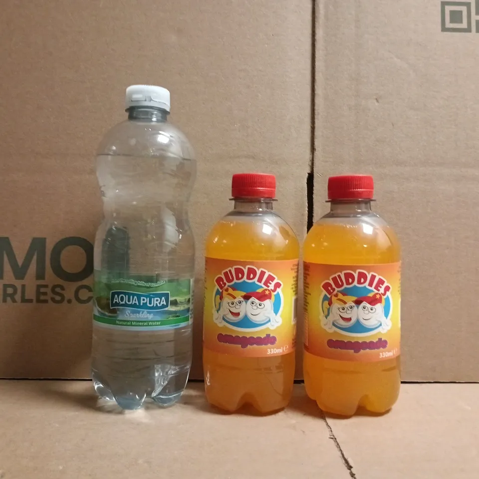 APPROXIMATELY 10 ASSORTED FOOD AND DRINK ITEMS TO INCLUDE AQUA PURA, BUDDIES, ETC