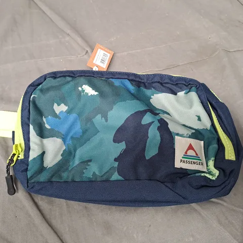 PASSENGER WASH KIT BAG - CAMOFLAGE