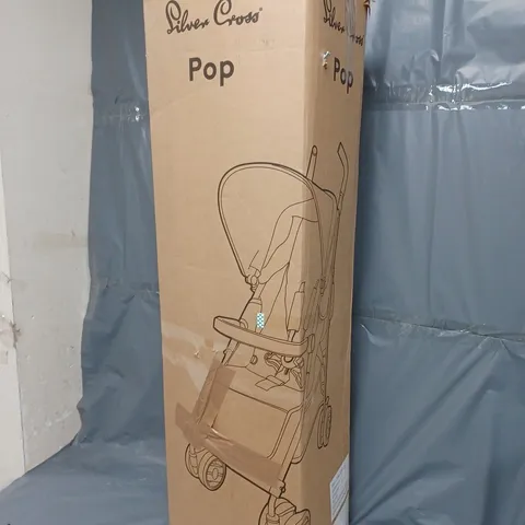 BOXED SILVER CROSS CLIC COMPACT STROLLER WITH FOOTMUFF - LILAC - COLLECTION ONLY