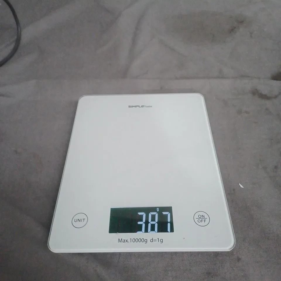 SIMPLE TASTE DIGITAL KITCHEN SCALE – WHITE