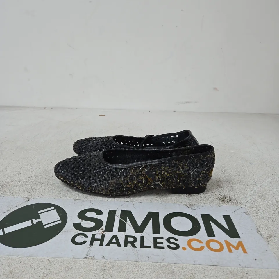 HUSH PUPPIES WOMEN'S BLACK WOVEN FLATS WITH BUCKLE STRAP UK SIZE 7