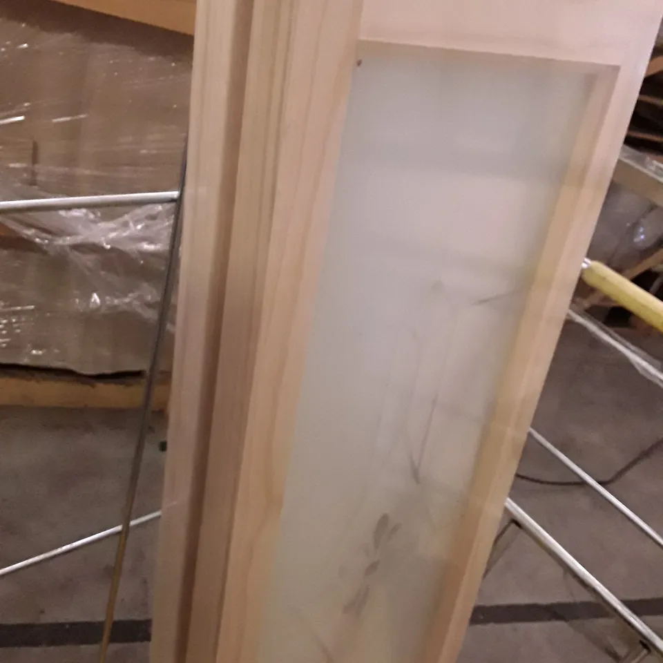 4 PANEL KNOTTY PINE BI-FOLD GLAZED INTERNAL DOOR 2040 × 826MM