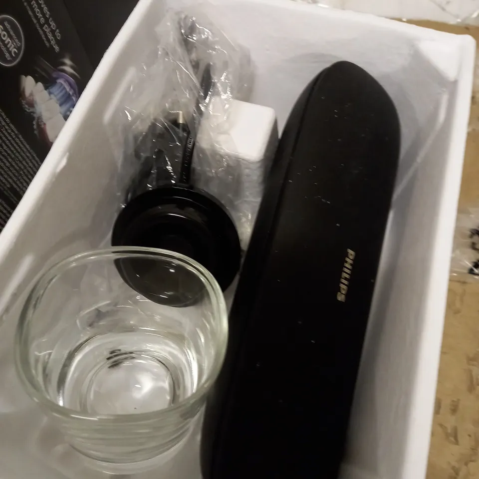 PHILIPS SONICARE 9400 ELECTRIC TOOTHBRUSH WITH ACCESORIES