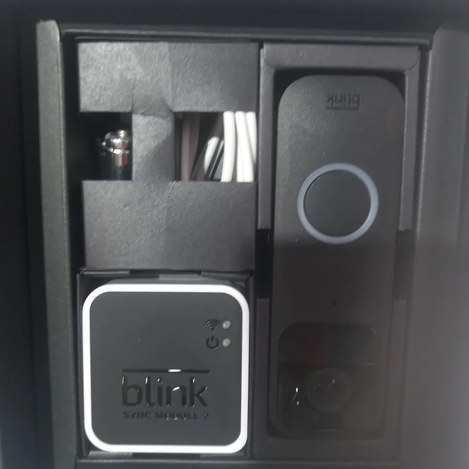 BOXED BLINK VIDEO DOORBELL + SYNC MODULE 2