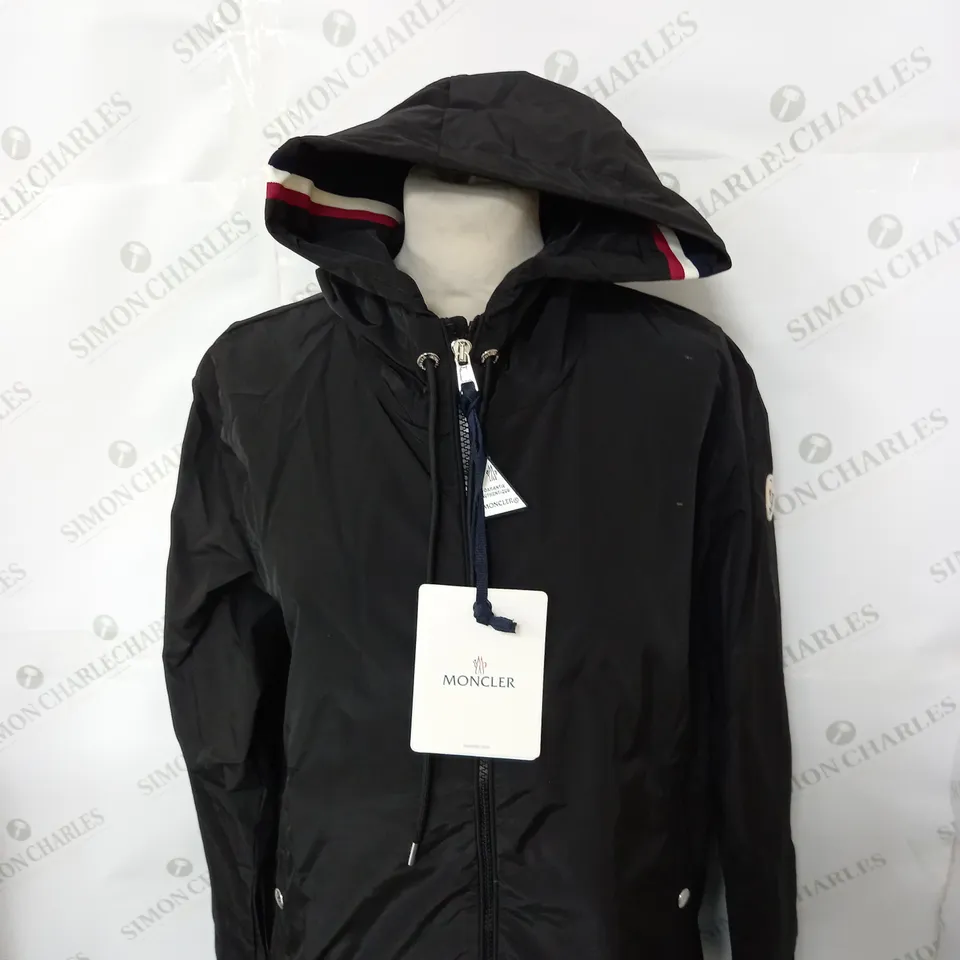 MONCLER ZIPPED CASUAL JACKET SIZE M