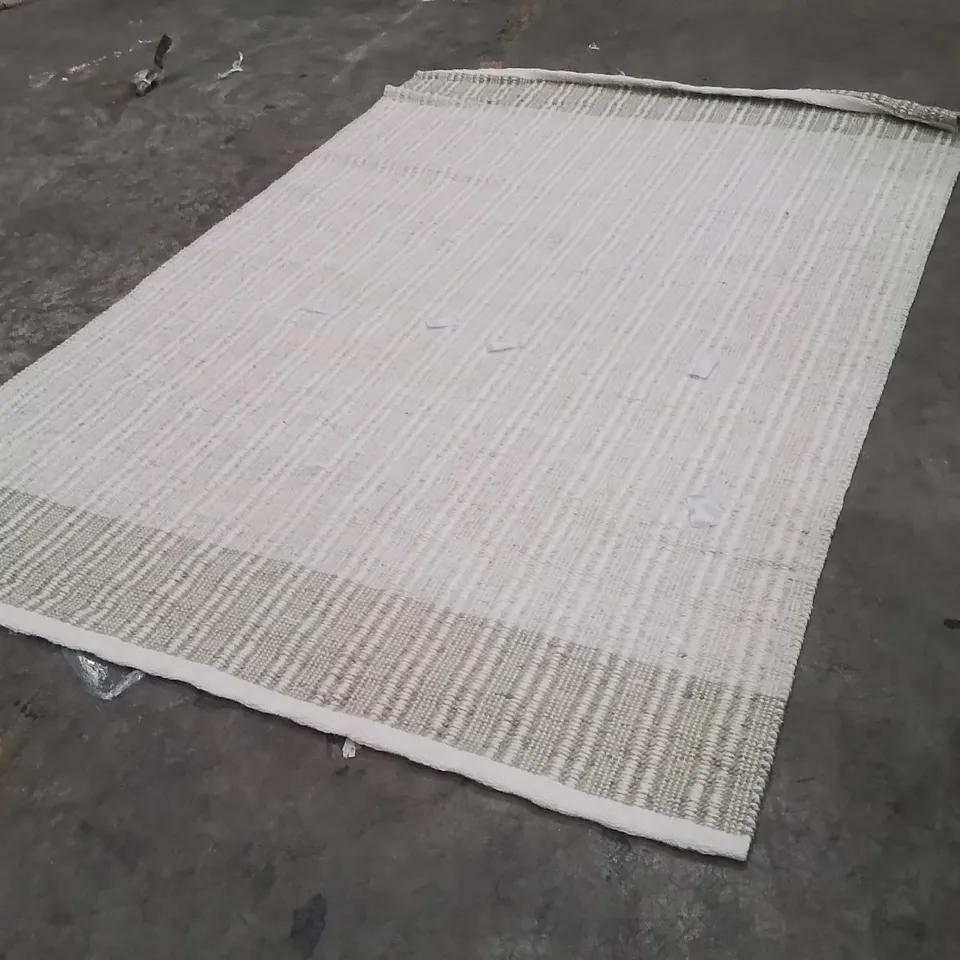 QUALITY DESIGNER AREA RUG - APPROXIMATELY 230X160CM