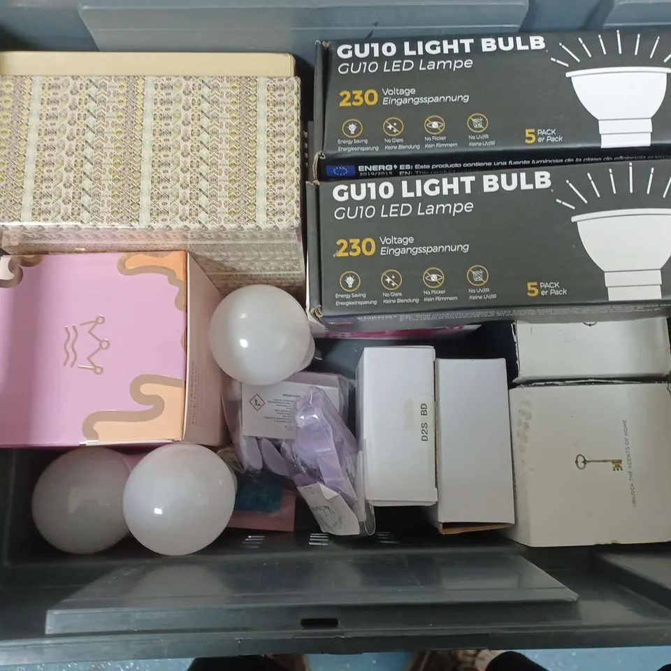 BOX OF ASSORTED CANDLES AND LIGHT BULBS 