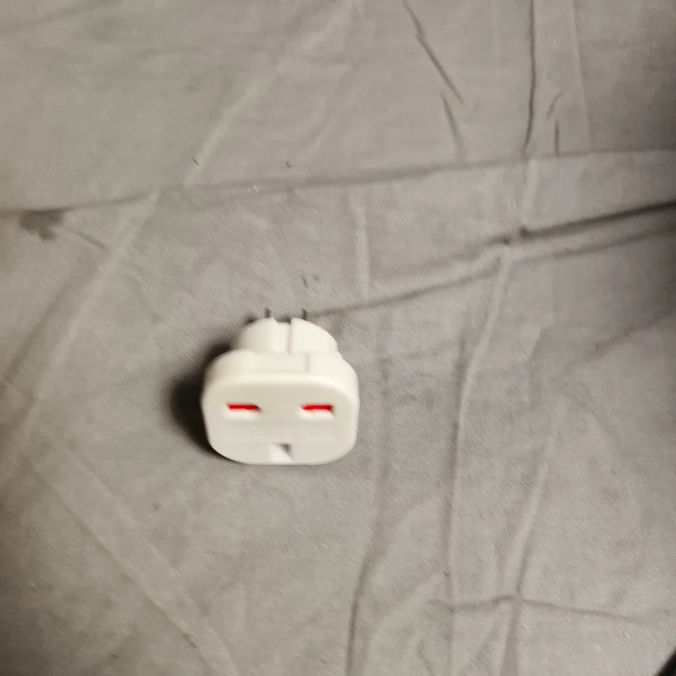 BOX OF APPROXIMATELY 50 X WHITE TRAVEL PLUG ADAPTOR WITH TWO-PIN PRONGS