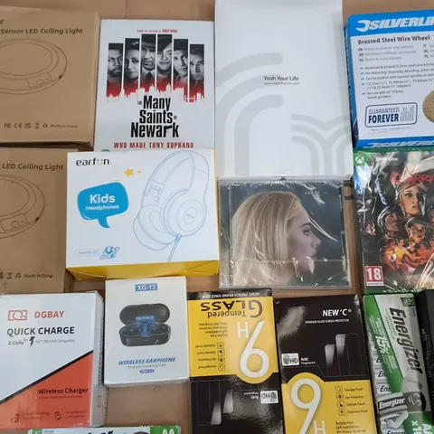 LARGE QUANTITY OF ASSORTED ITEMS TO INCLUDE MOTION SENSOR LED LIGHT, WIRELESS HEADPHONES AND COMPUTER GAMES