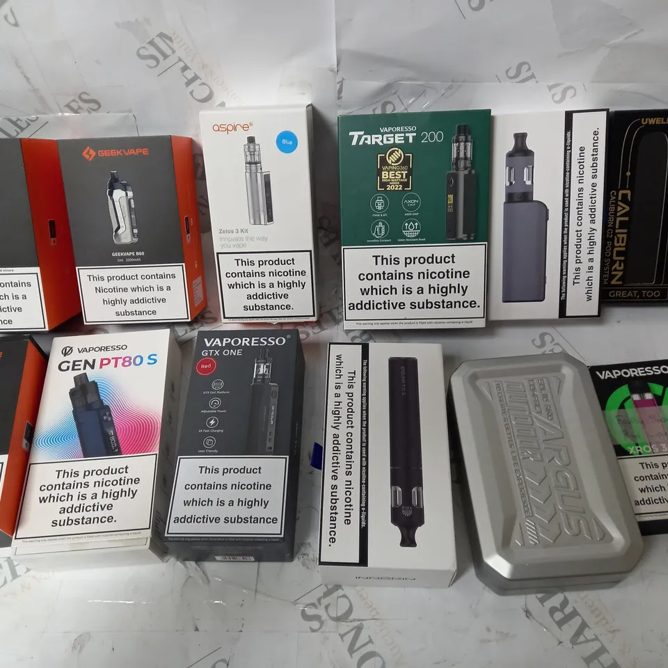 APPROXIMATELY 12 ASSORTED VAPES INCLUDING UWELL, GEEKVAPE, ASPIRE